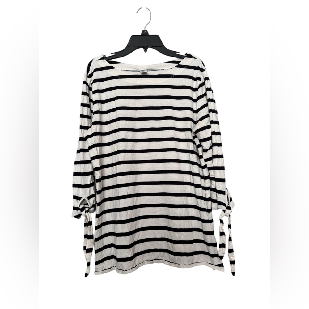 Old Navy‎ Black and White Striped Top size L